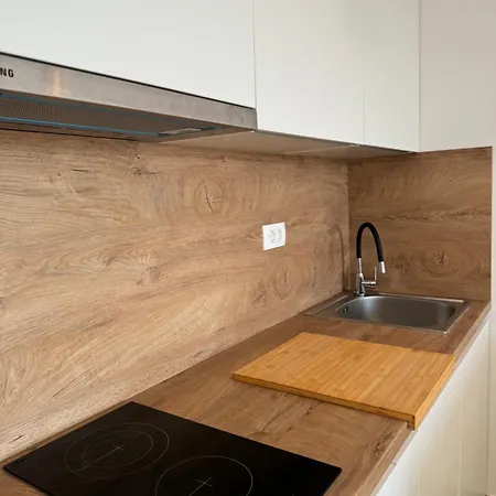 Diem - By Ta Leut Agency Apartman
